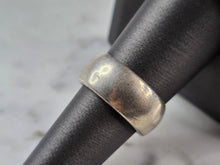 Load image into Gallery viewer, Womens Vintage Estate Sterling Silver Wedding Band Ring 9.2g E7812
