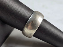 Load image into Gallery viewer, Womens Vintage Estate Sterling Silver Wedding Band Ring 9.2g E7812