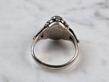 Load image into Gallery viewer, Womens Vintage Estate Sterling Silver Modernist Moonstone Ring 6.0g E7815