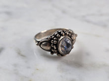 Load image into Gallery viewer, Womens Vintage Estate Sterling Silver Modernist Moonstone Ring 6.0g E7815