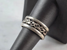 Load image into Gallery viewer, Mens Vintage Estate Sterling Silver Irish Celtic Eternity Knot Ring 6.9g E7819