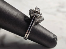 Load image into Gallery viewer, Womens Vintage Estate 14K White Gold Diamond Ring Set, 5.5g E7822