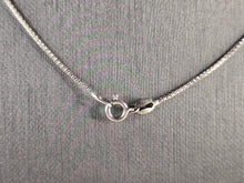 Load image into Gallery viewer, Womens Vintage Estate Sterling Silver Heart Pendant Necklace 5.1g E7834