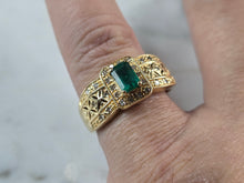Load image into Gallery viewer, Womens Vintage Estate 10k Yellow Gold Emerald &amp; Diamond Ring 4.0g E7835