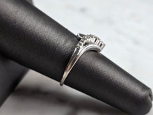Load image into Gallery viewer, Womens Vintage Estate 10K White Gold Modernist Diamond Ring, 2.3g E7850
