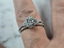 Load image into Gallery viewer, Womens Vintage Estate 14K White Gold Diamond Ring 3.4g E7854