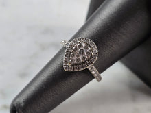 Load image into Gallery viewer, Womens Vintage Estate 14K White Gold Pear Shaped Diamond Ring 3.7g E7855