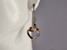 Load image into Gallery viewer, Womens Vintage Estate Sterling Silver Gold Tone Heart Earrings 2.9g E7879