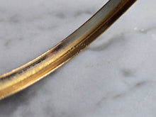 Load image into Gallery viewer, Womens Estate 18k Yellow Gold Bangle Bracelet 7.1g E7894