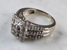 Load image into Gallery viewer, Womens Vintage Estate 10K White Gold Diamond Ring, 6.7g E7918