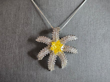 Load image into Gallery viewer, Womens Vintage Estate Sterling Silver Necklace W/ Flower Pendant 14.7g #E7924