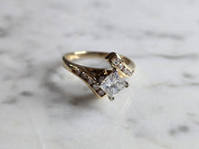 Load image into Gallery viewer, Womens Vintage Estate 14k Yellow Gold Diamond Ring 3.4g E7929