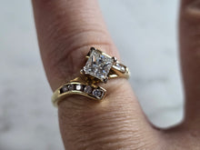 Load image into Gallery viewer, Womens Vintage Estate 14k Yellow Gold Diamond Ring 3.4g E7929