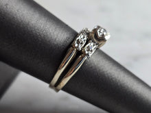 Load image into Gallery viewer, Womens Vintage Estate 14K White Gold Diamond Ring, 3.7g E7934