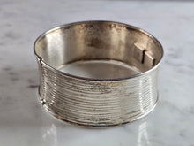 Load image into Gallery viewer, Womens Vintage Estate Sterling Silver Modernist Bracelet 38.1g E7956