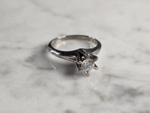 Load image into Gallery viewer, Womens Vintage Estate Platinum Diamond Ring, 5.6g E7975