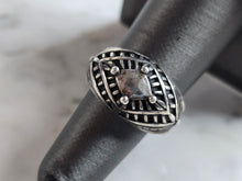 Load image into Gallery viewer, Womens Vintage Estate Sterling Silver Modernist Ring 7.1g E7984
