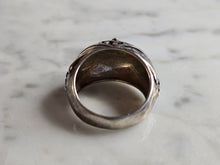 Load image into Gallery viewer, Womens Vintage Estate Sterling Silver Modernist Ring 7.1g E7984