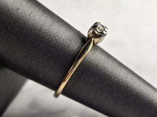 Load image into Gallery viewer, Womens Vintage Estate 10K Yellow Gold Diamond Ring 2.4g E7991