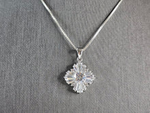 Load image into Gallery viewer, Womens Vintage Estate Sterling Silver CZ Snowflake Pendant w/ Necklace 5.1g E815