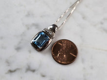 Load image into Gallery viewer, Womens Vintage Estate Sterling Silver Topaz Pendant Necklace 6.3g E818