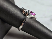 Load image into Gallery viewer, Womens Vintage Estate Sterling Silver Mother Child Heart Ring 3.9g E829