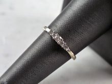 Load image into Gallery viewer, Womens Vintage Estate 10K White Gold Diamond Ring 2.0g E862
