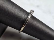 Load image into Gallery viewer, Womens Vintage Estate 10K White Gold Diamond Ring 2.0g E862