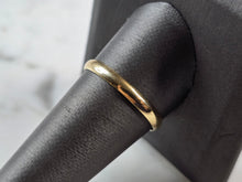 Load image into Gallery viewer, Mens Vintage Estate 10k Yellow Gold Wedding Band Ring 1.5g #E866