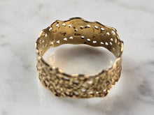 Load image into Gallery viewer, Vintage Estate 10K Yellow Gold Nugget Filigree Ring 3.3g E868