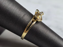 Load image into Gallery viewer, Womens Vintage Estate 14K Yellow Gold Diamond Na Hoku Flip Flop Ring 2.8g E873