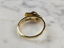 Load image into Gallery viewer, Womens Vintage Estate 14K Yellow Gold Diamond Na Hoku Flip Flop Ring 2.8g E873