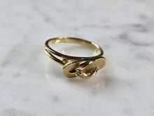 Load image into Gallery viewer, Womens Vintage Estate 14K Yellow Gold Diamond Na Hoku Flip Flop Ring 2.8g E873