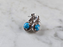 Load image into Gallery viewer, Womens Vintage Estate Sterling Silver Turquoise Earrings 2.3g E885