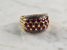 Load image into Gallery viewer, Womens Vintage Estate 14K Gold Ring w/ Diamonds &amp; Garnet Chips 6.7g #E887