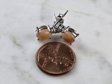Load image into Gallery viewer, Womens Vintage Estate Sterling Silver Calcite Cabochon Earrings 2.3g E891
