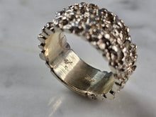 Load image into Gallery viewer, Mens Vintage Estate Sterling Silver Nugget Style Ring 10.1g E899