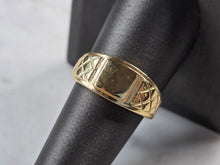 Load image into Gallery viewer, Mens Vintage Estate 14k Yellow Gold Ring 4.3g #E901