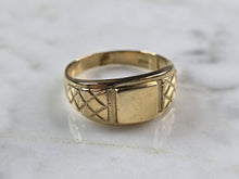 Load image into Gallery viewer, Mens Vintage Estate 14k Yellow Gold Ring 4.3g #E901