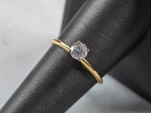Load image into Gallery viewer, Womens Vintage Estate 14k Gold Diamond Engagement Ring 1.9g E904