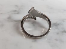 Load image into Gallery viewer, Womens Sterling Silver Modernist Greek Key Opal Ring 3.4g E922