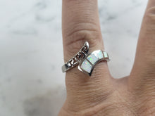 Load image into Gallery viewer, Womens Sterling Silver Modernist Greek Key Opal Ring 3.4g E922