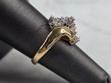 Load image into Gallery viewer, Amazing Womens Vintage Estate 14K Yellow Gold Diamond Cluster Ring 5.0g #E947