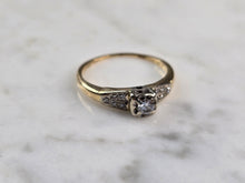 Load image into Gallery viewer, Womens Vintage Estate 14k Gold Diamond Ring 2.4g #E954