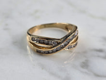 Load image into Gallery viewer, Womens Vintage Estate 14K Yellow Gold Diamond Ring 4.1g E968