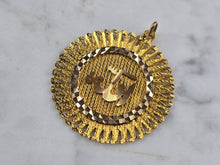 Load image into Gallery viewer, Vintage Estate 18k Gold Muslim Pendant 13.0g E979