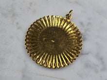 Load image into Gallery viewer, Vintage Estate 18k Gold Muslim Pendant 13.0g E979