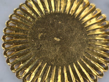 Load image into Gallery viewer, Vintage Estate 18k Gold Muslim Pendant 13.0g E979
