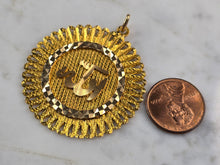 Load image into Gallery viewer, Vintage Estate 18k Gold Muslim Pendant 13.0g E979