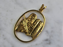 Load image into Gallery viewer, Vintage Estate 18k Gold Judaica Moses Pendant 12.4g E982
